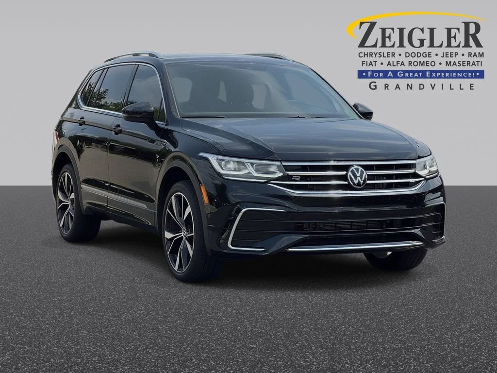 Used 2024 Black Volkswagen 2.0T SEL R-Line image 1