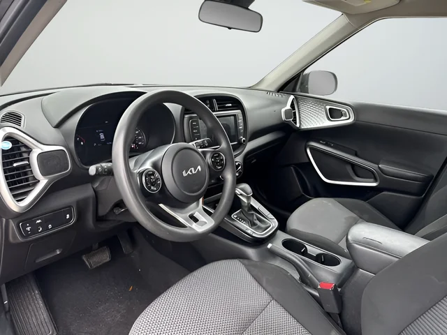 Used 2022 Black Kia LX image 11