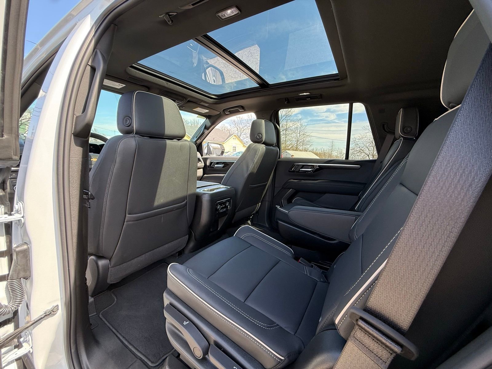 2026 Chevrolet Tahoe Premier - Photo 23