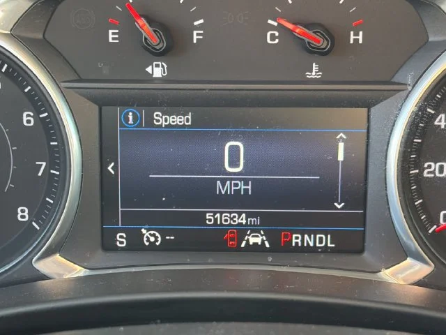 Used 2021 SUMMIT WHITE Chevrolet LT image 23