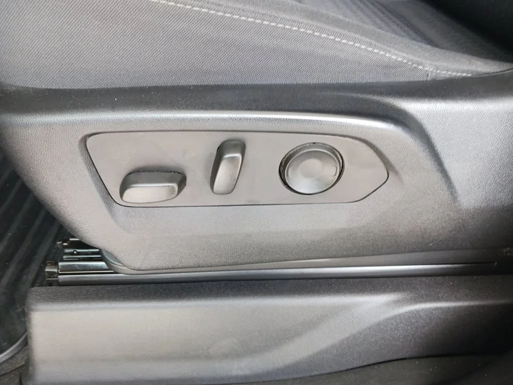 Used 2024 Sterling Gray Metallic Chevrolet Custom image 32
