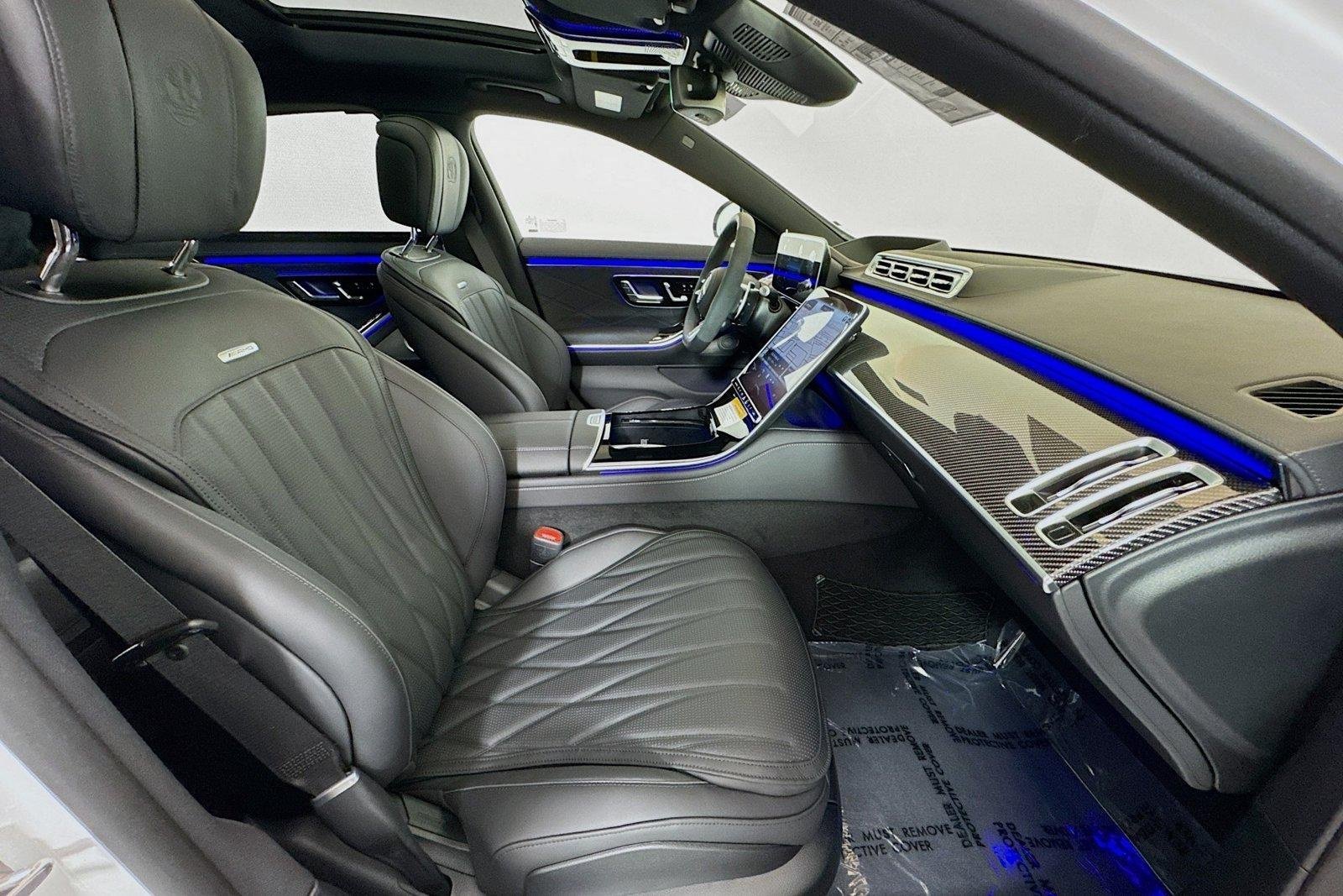 New 2025 Manufaktur Moonlight White Metallic Mercedes-Benz AMG® S 63 E image 26