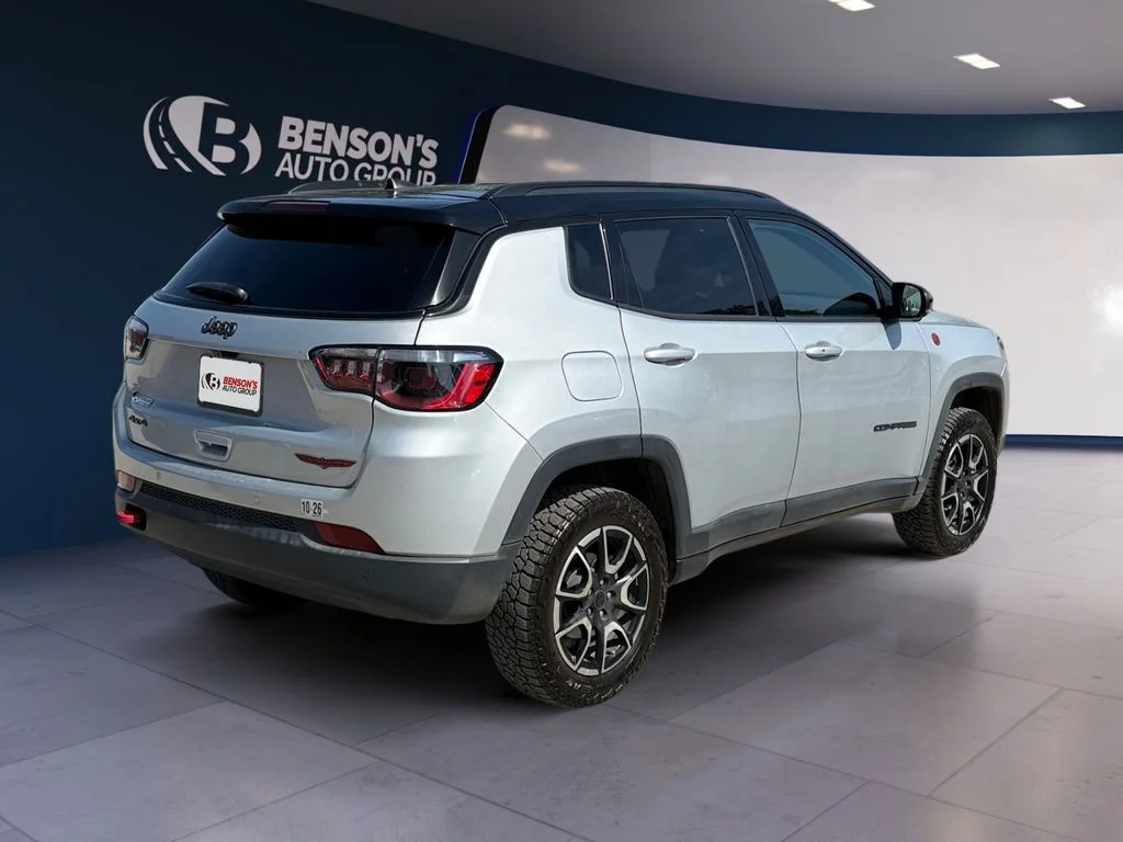 Used 2025 Silver Jeep Trailhawk image 5