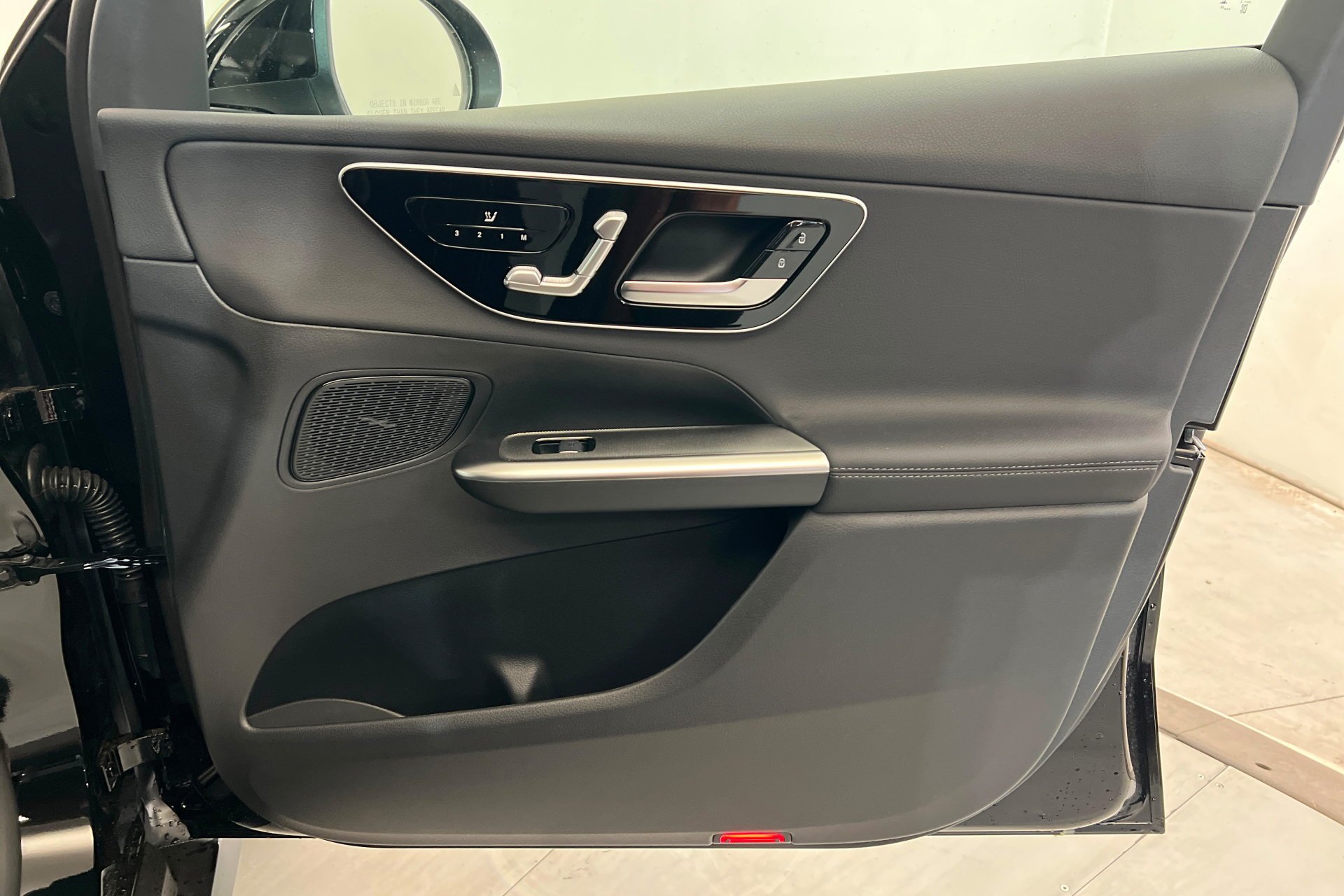 New 2026 Black Mercedes-Benz GLC 300 image 24