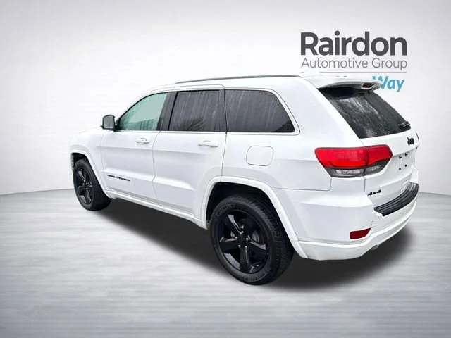 Used 2015 Bright White Clearcoat Jeep Altitude image 5