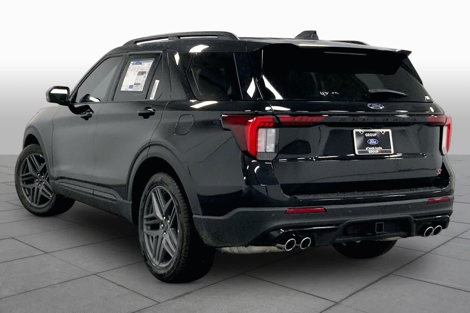 New 2026 Agate Black Metallic Ford ST image 11