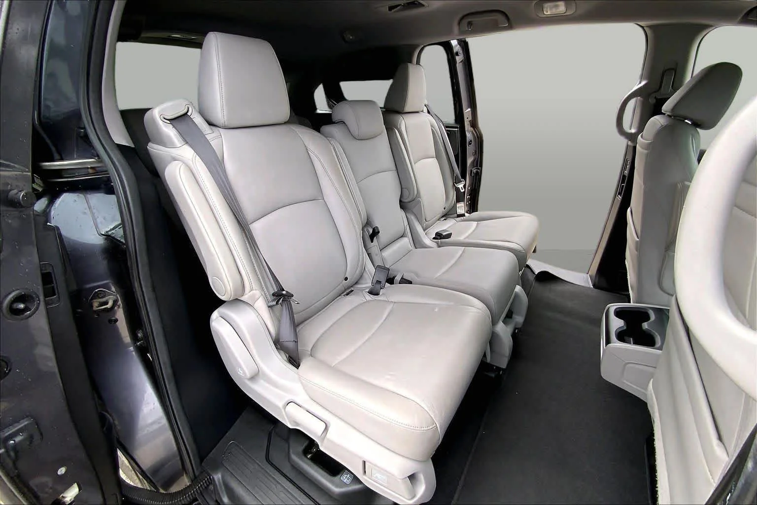 Certified Used 2018 Modern Steel Metallic Honda Touring image 20