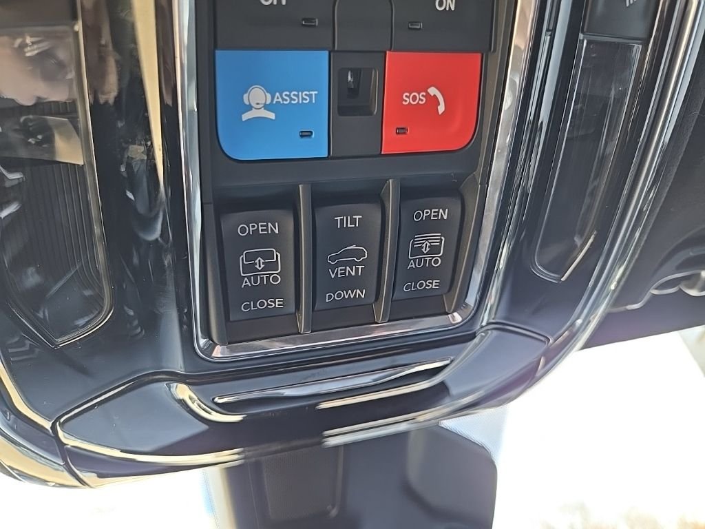 Used 2024 White/off-white Jeep Series II image 77