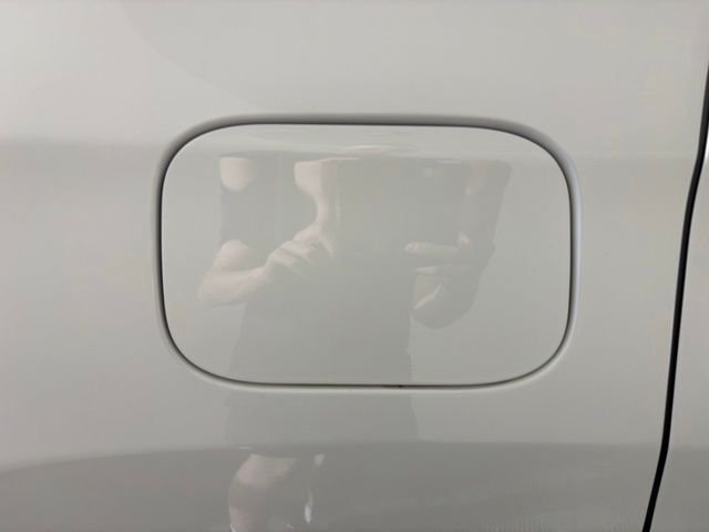 Certified Used 2022 White Jeep Latitude Lux image 15