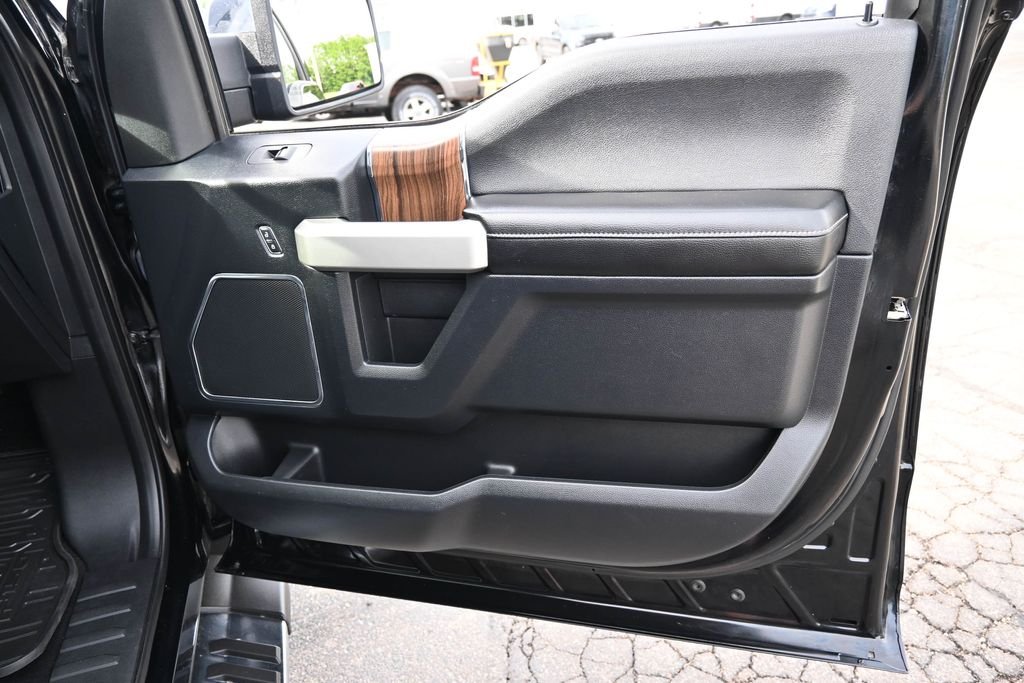 Used 2016 Black Ford Lariat image 24