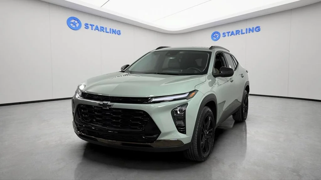 Used 2025 Cacti Green Chevrolet ACTIV image 16