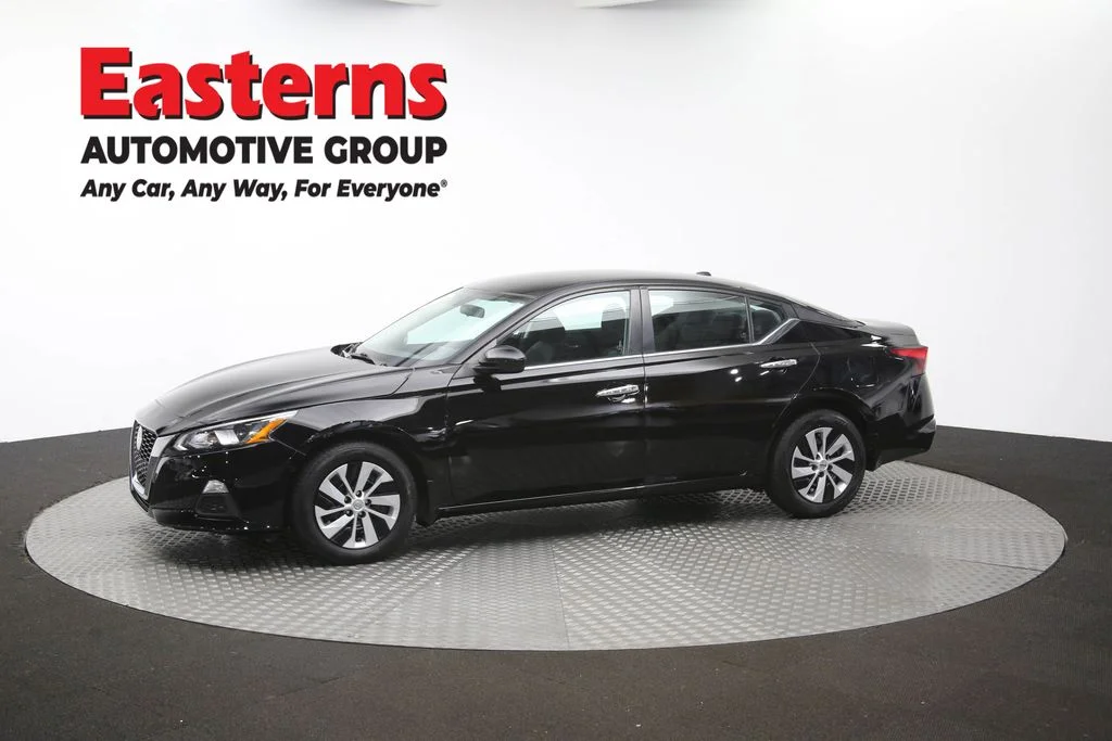 Used 2020 Black Nissan 2.5 S image 58
