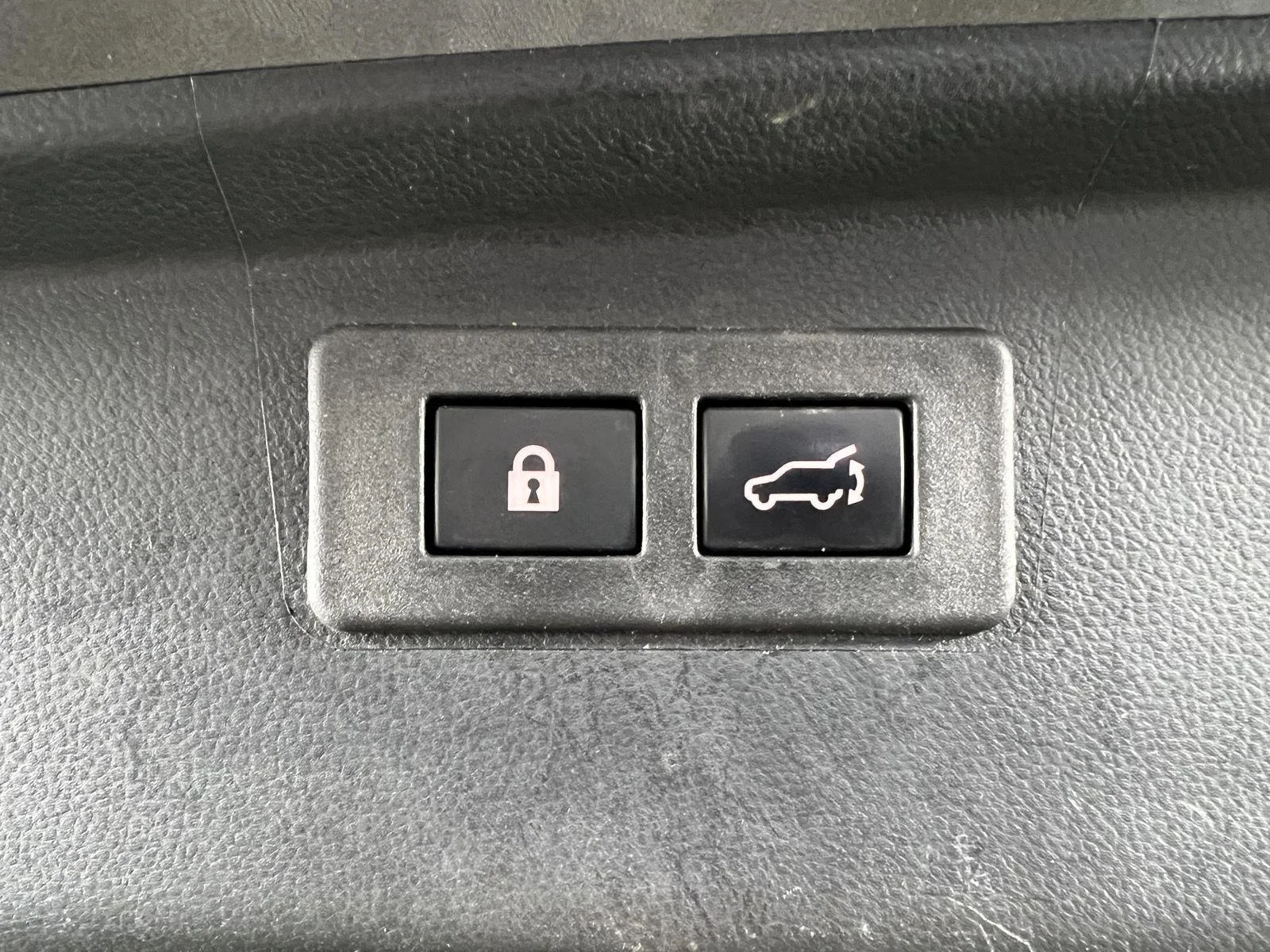 Used 2025 Magnetite Gray Metallic Subaru Limited image 29