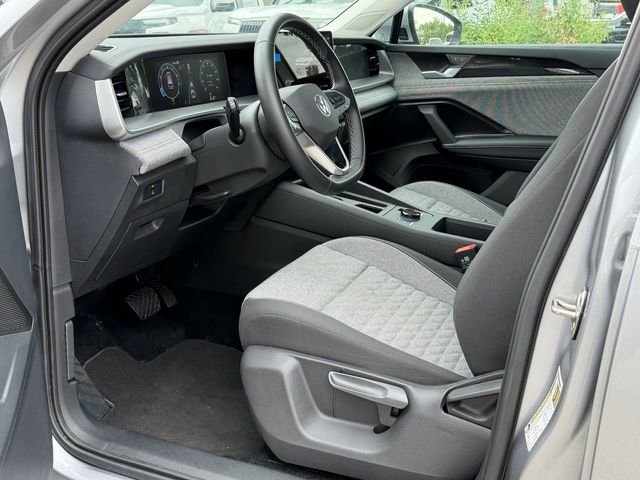 Used 2025 Silver Volkswagen 2.0T S image 12