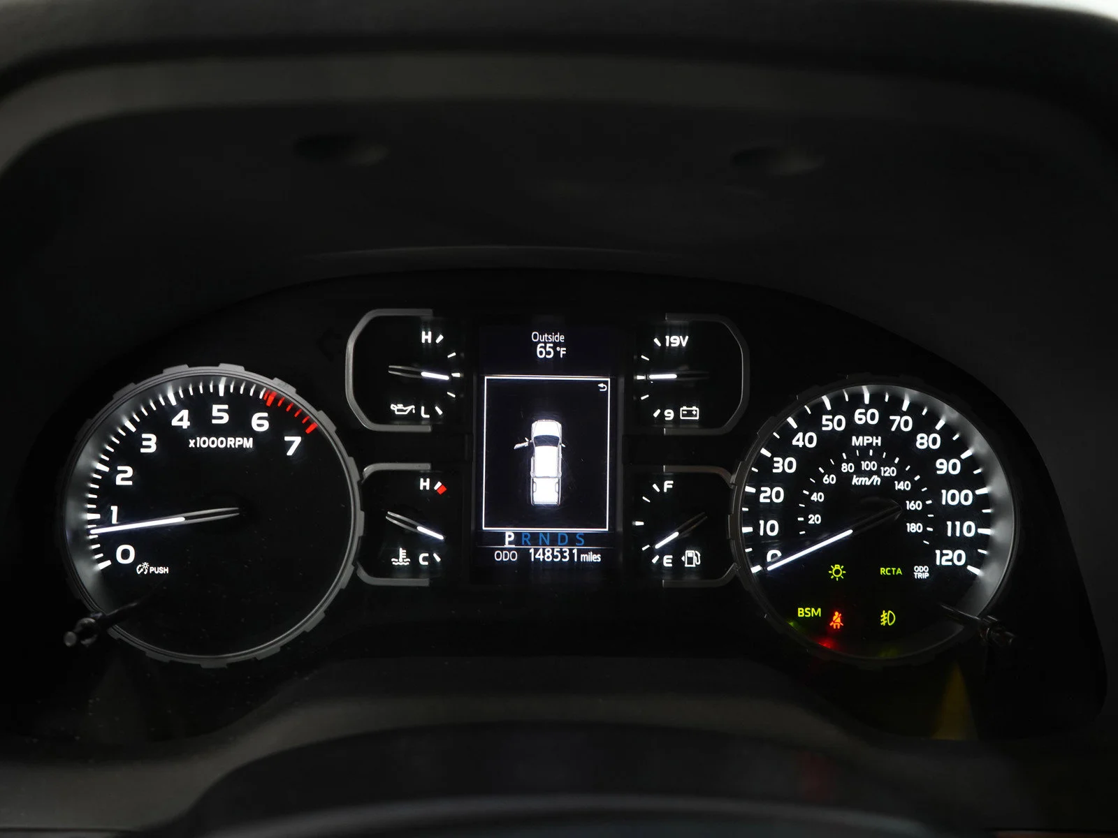 Used 2018 Cement Toyota SR5 image 30