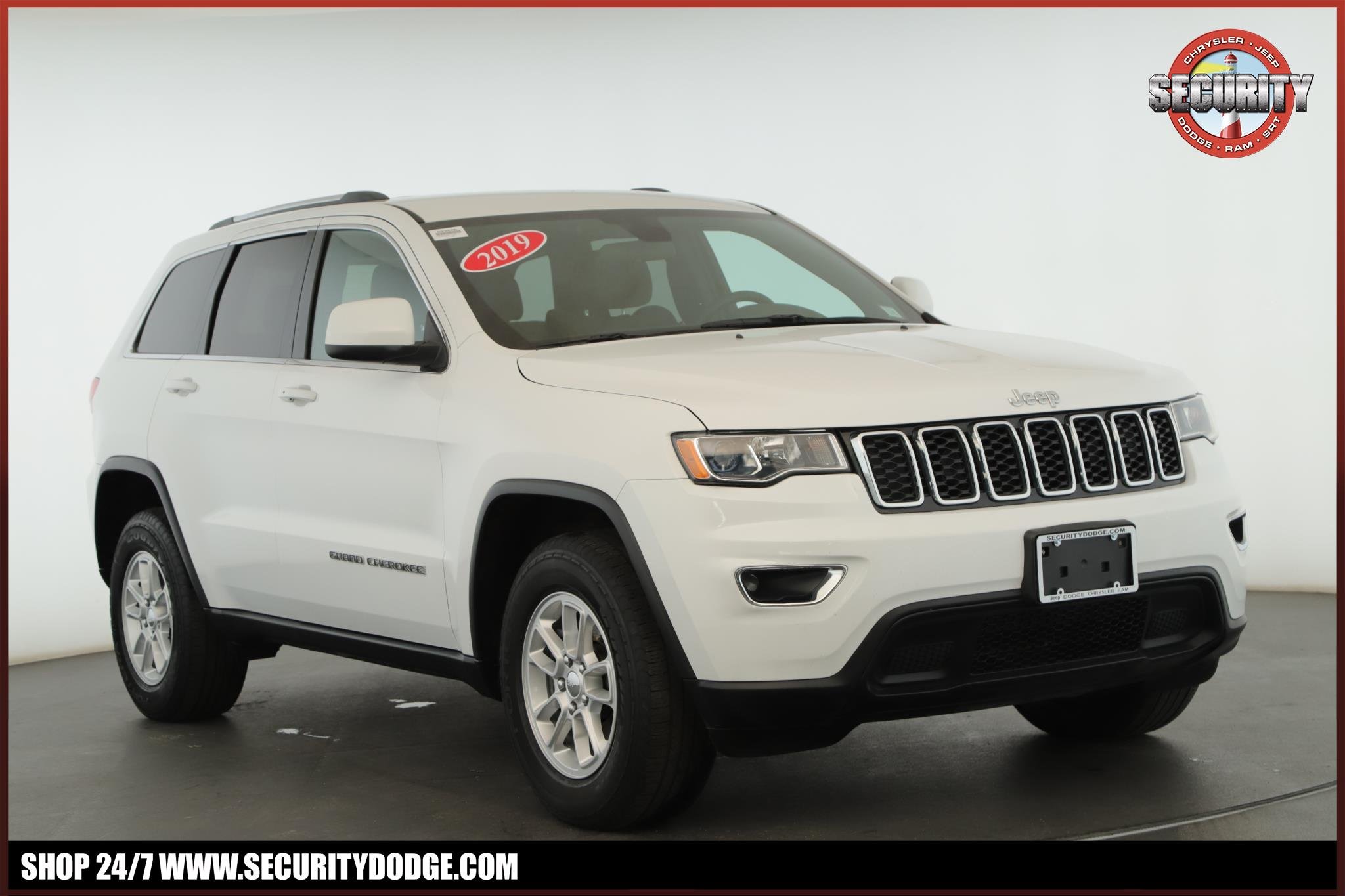 2019 Jeep Grand Cherokee Laredo E