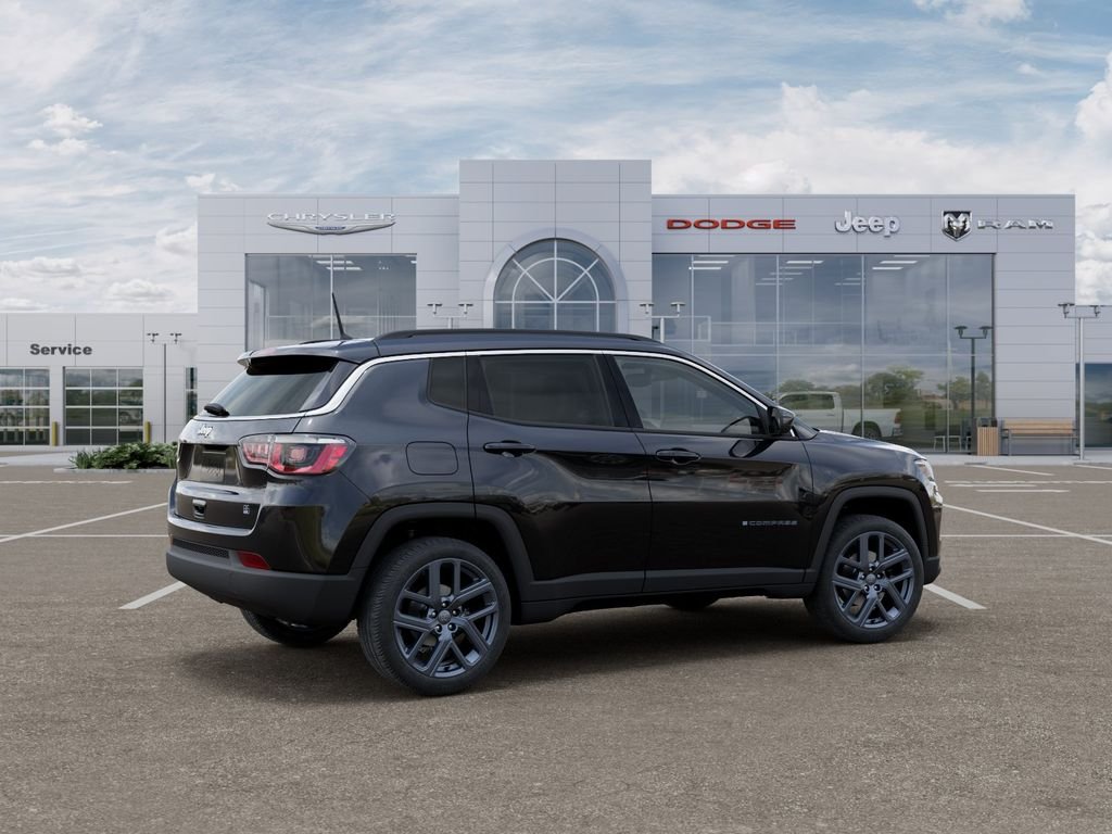 New 2026 Diamond Black Crystal Pearlcoat Jeep 85th Anniversary image 4