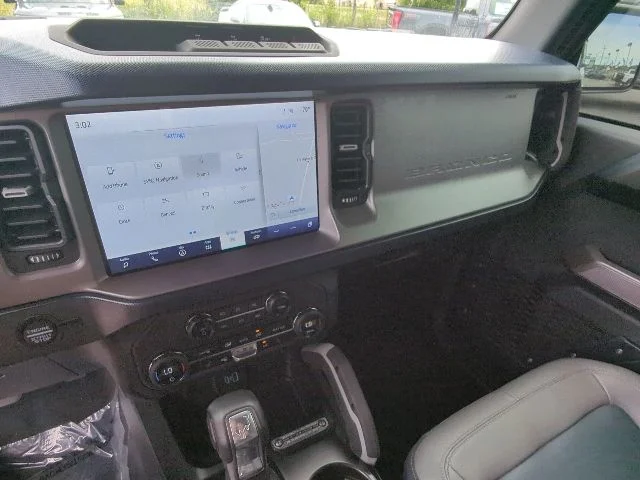 Used 2023 White Ford Outer Banks image 15