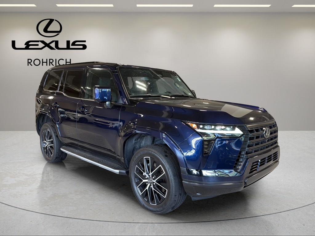 Used 2024  Lexus 550 Premium+ image 4