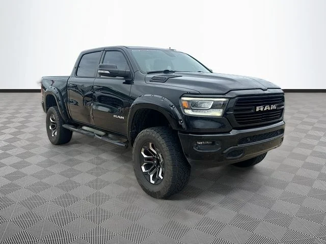 2020 RAM 1500 Big Horn/Lone Star 4x4 Crew Cab 5'7's photo