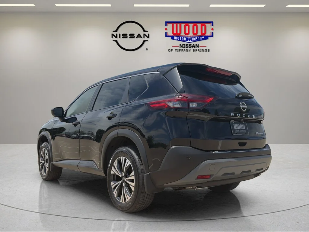 Used 2023 Super Black Nissan SV image 4