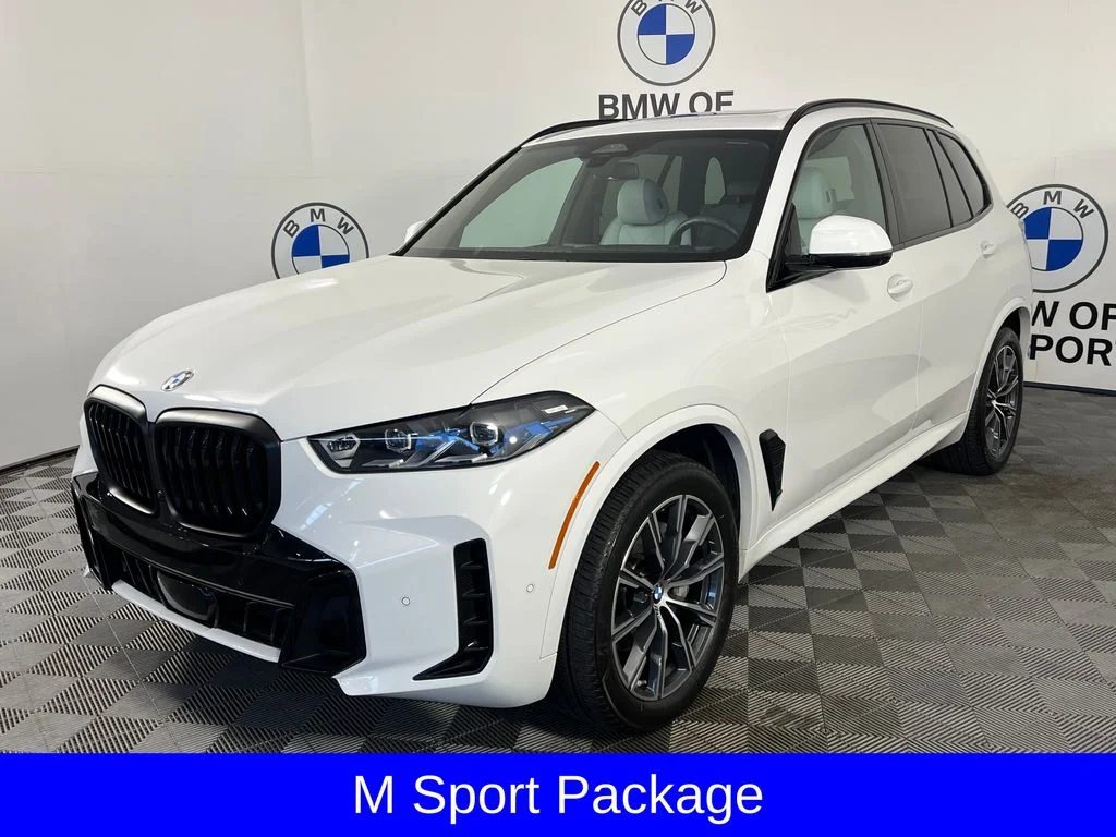 Certified Used 2025 Alpine White BMW xDrive40i image 3