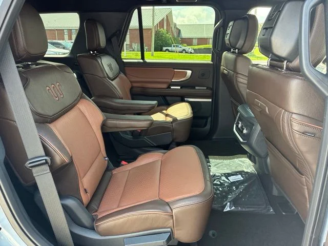 New 2027 Glacier Gray Metallic Tri-Coat Ford King Ranch® image 36