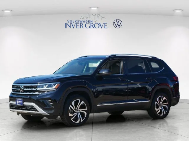 Certified Used 2023 Black Volkswagen SEL image 3