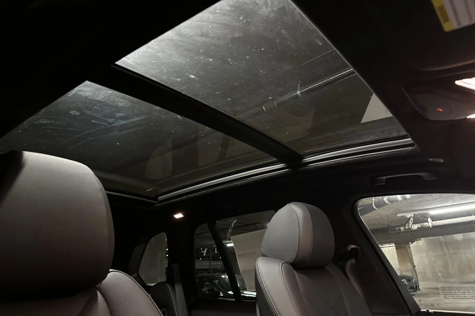 New 2026 Carbon Black Metallic BMW xDrive40i image 16