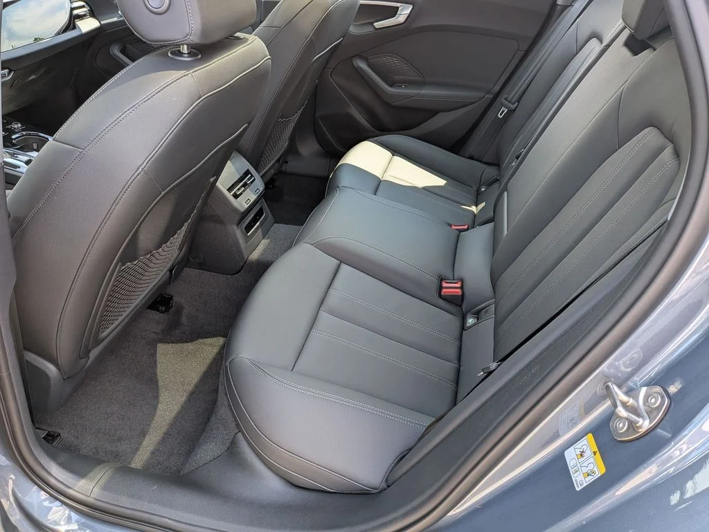 Used 2025 Blue Audi  image 29