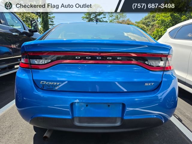 Used 2016 Laser Blue Pearlcoat Dodge SXT image 5