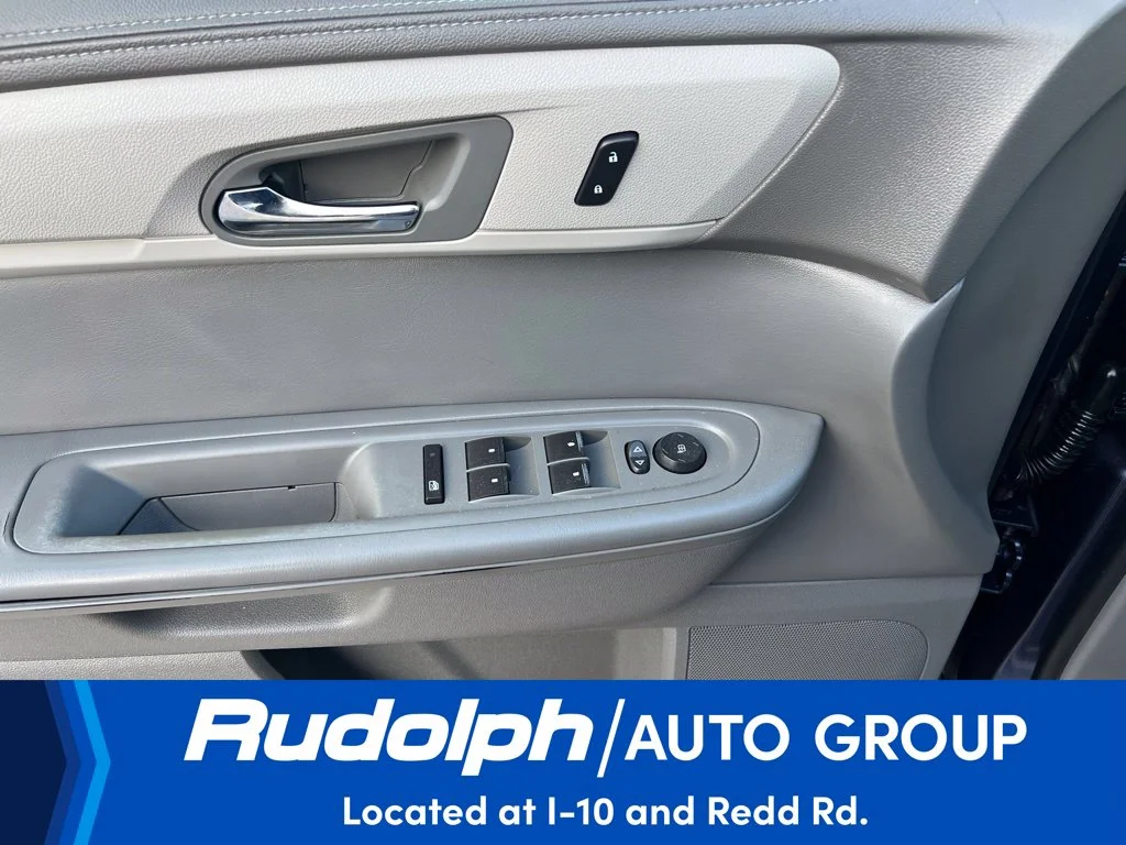 Used 2014 Blue Chevrolet LS image 10