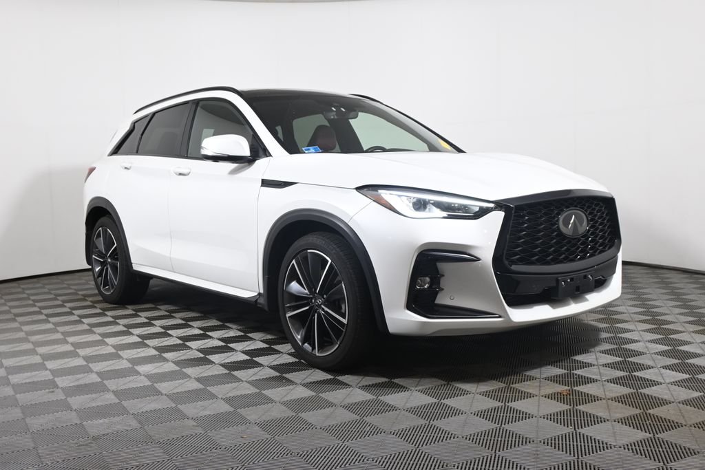 Certified Used 2023 White INFINITI SPORT image 9