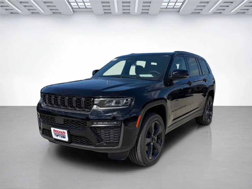 New 2027 High-Gloss Black Paint Jeep Limited image 7