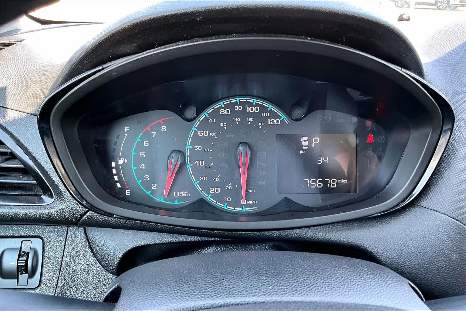 Used 2017 Summit White Chevrolet LS image 19
