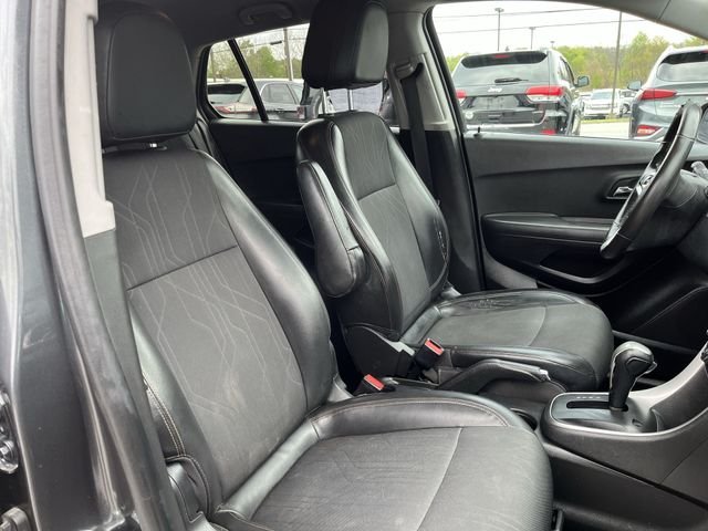 Used 2017 Gray Chevrolet LT image 26