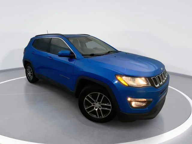 Used 2019 Blue Jeep Latitude image 1