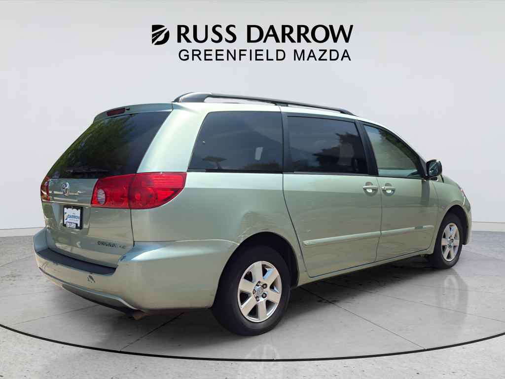 Used 2009  Toyota LE image 5