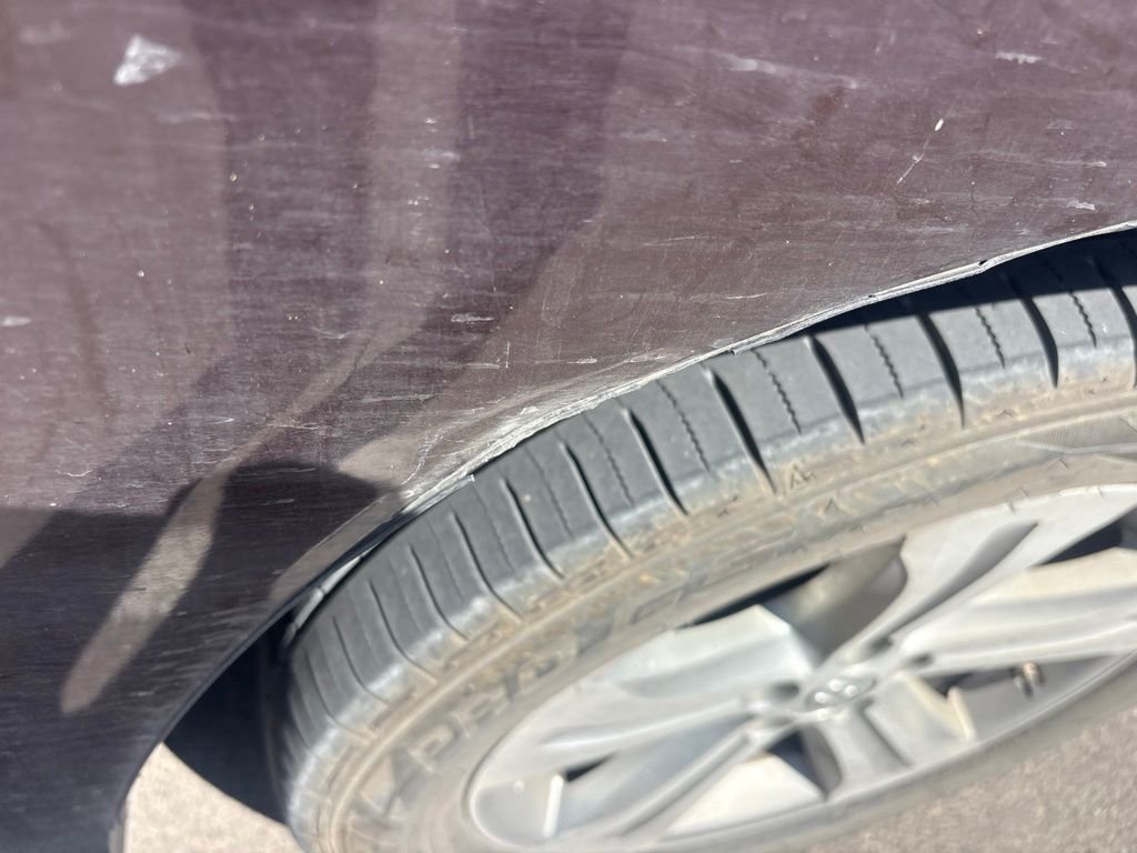 Used 2012  Toyota Limited image 6