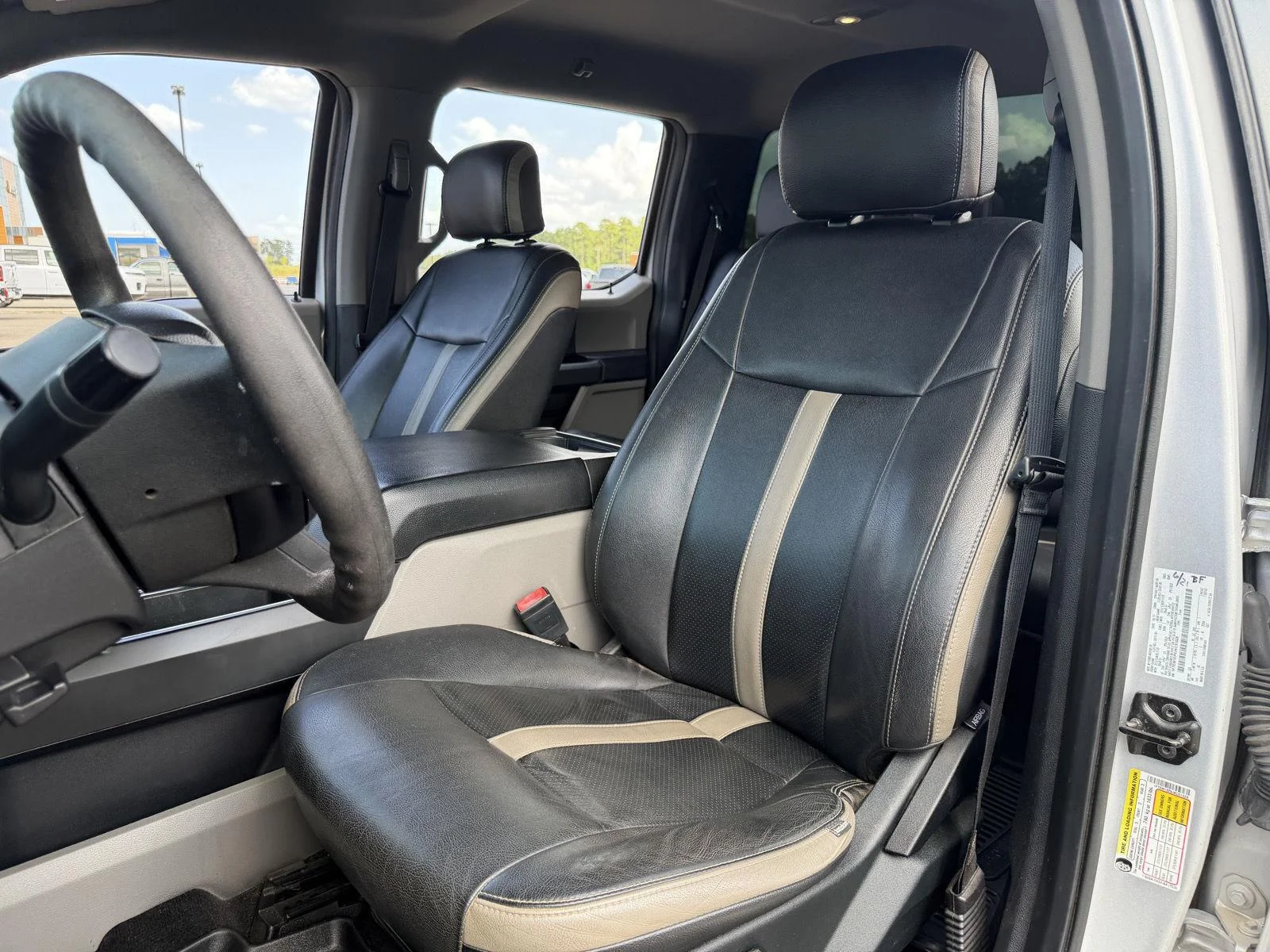 Used 2018 Ingot Silver Ford XL image 15