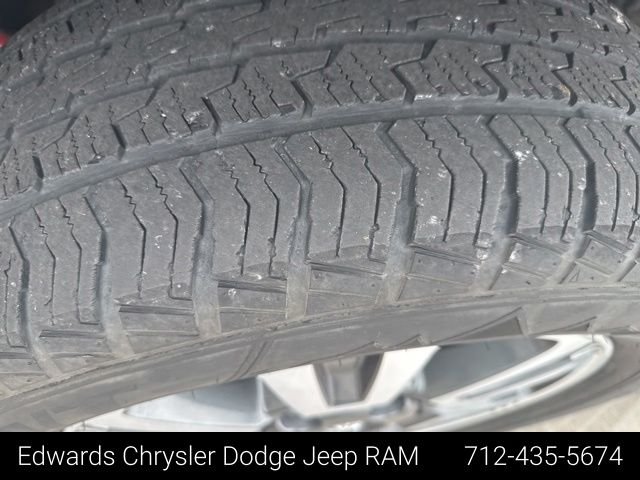 Used 2019 Black Toyota SR5 image 2