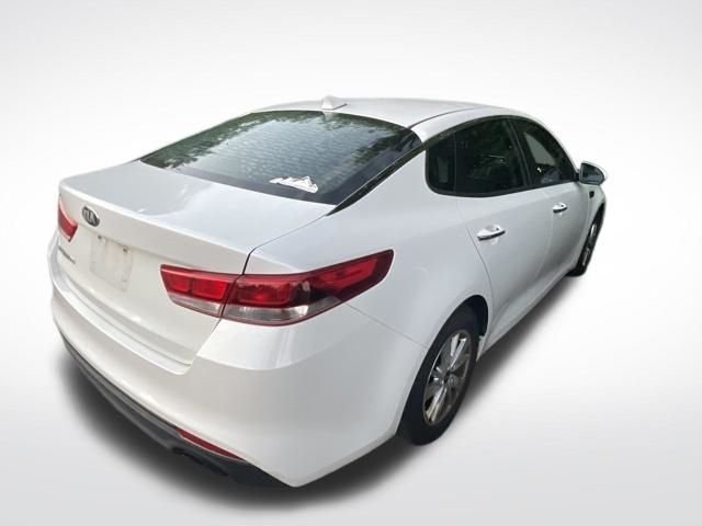 Used 2017 Snow White Pearl Kia LX image 2