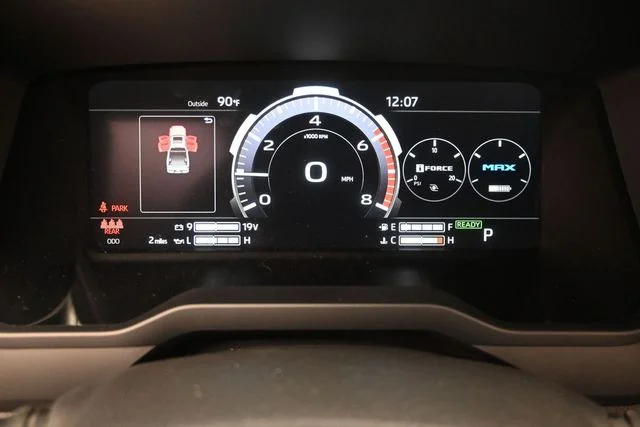 2026 Toyota Tundra Limited - Photo 9