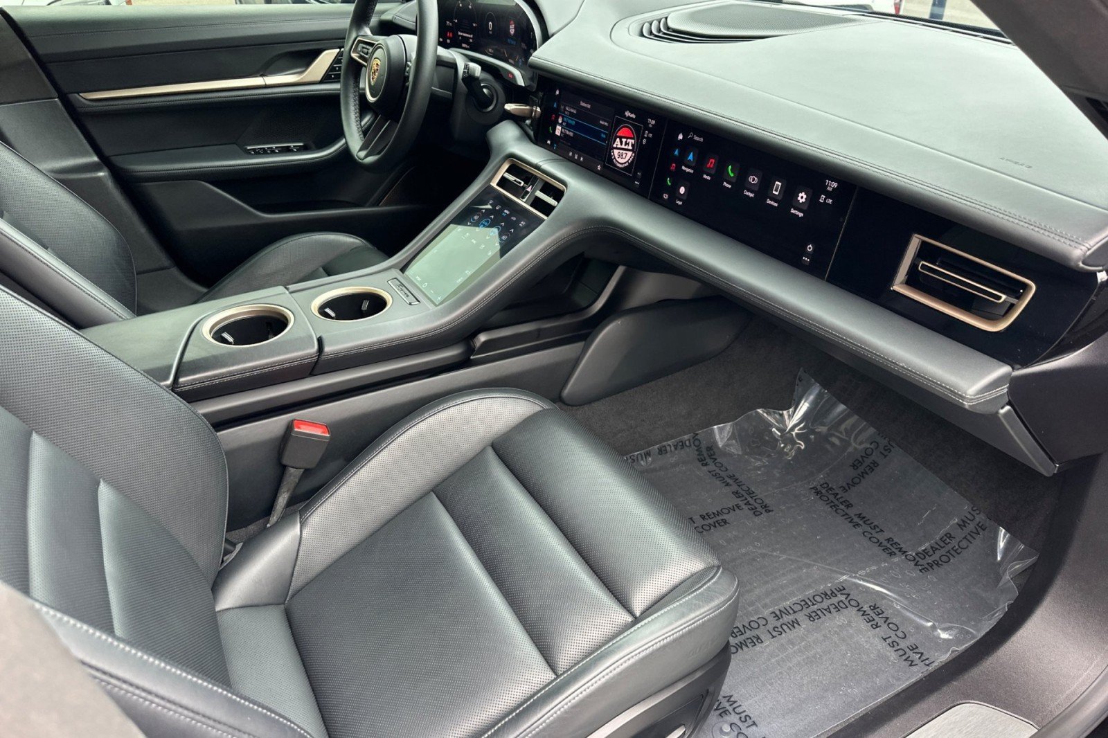 Certified Used 2021 Jet Black Metallic Porsche 4S image 15