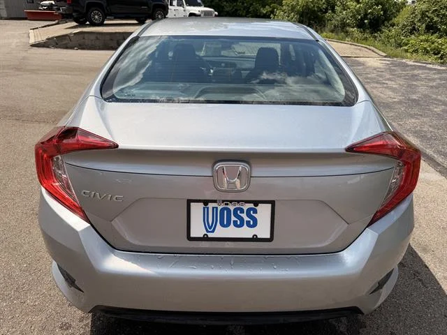 Certified Used 2016 Lunar Silver Metallic Honda LX image 4