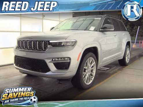 2022 Jeep Grand Cherokee Summit