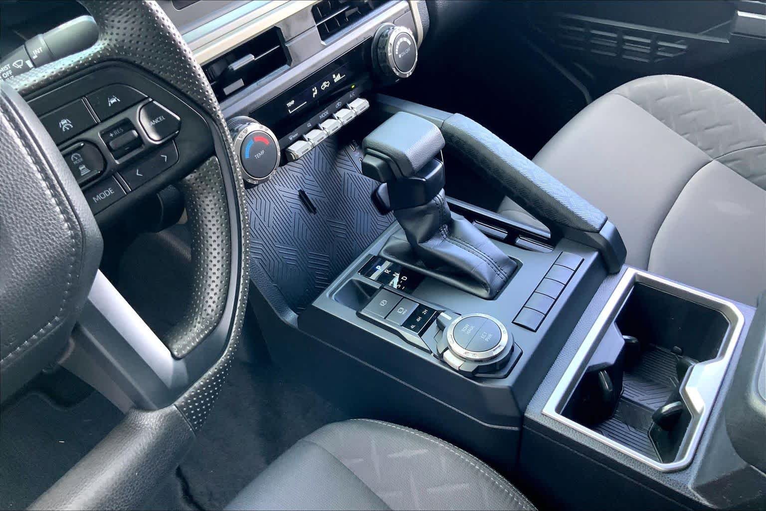 Used 2024 Underground Toyota SR5 image 31