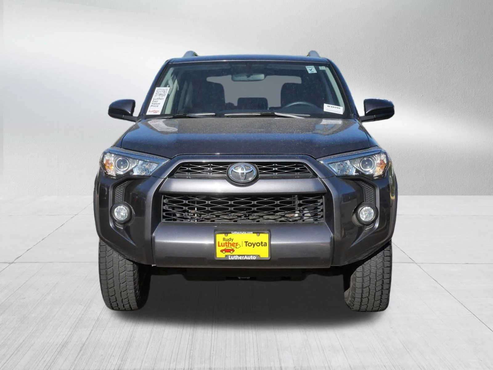 Used 2018 Toyota 4Runner SR5 with VIN JTEBU5JR7J5498317 for sale in Golden Valley, Minnesota