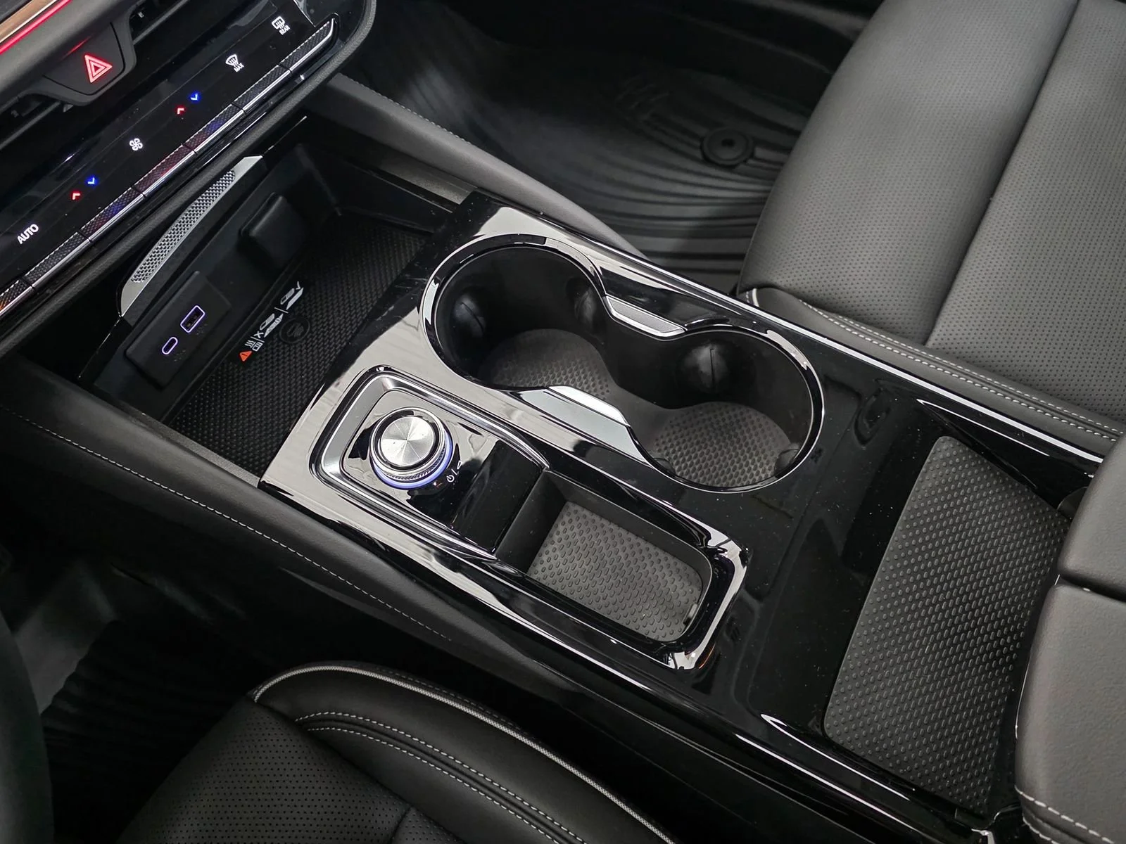 2026 Buick Envision Avenir - Photo 30