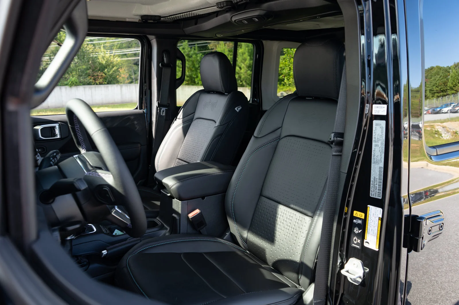 New 2027 Black Clear-Coat Paint Jeep  image 18